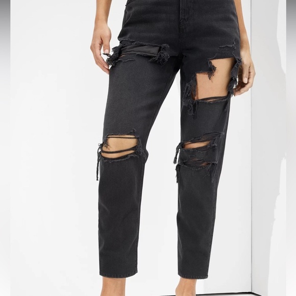 American Eagle ripped mom jeans SIZE 10R - Picture 6 of 6